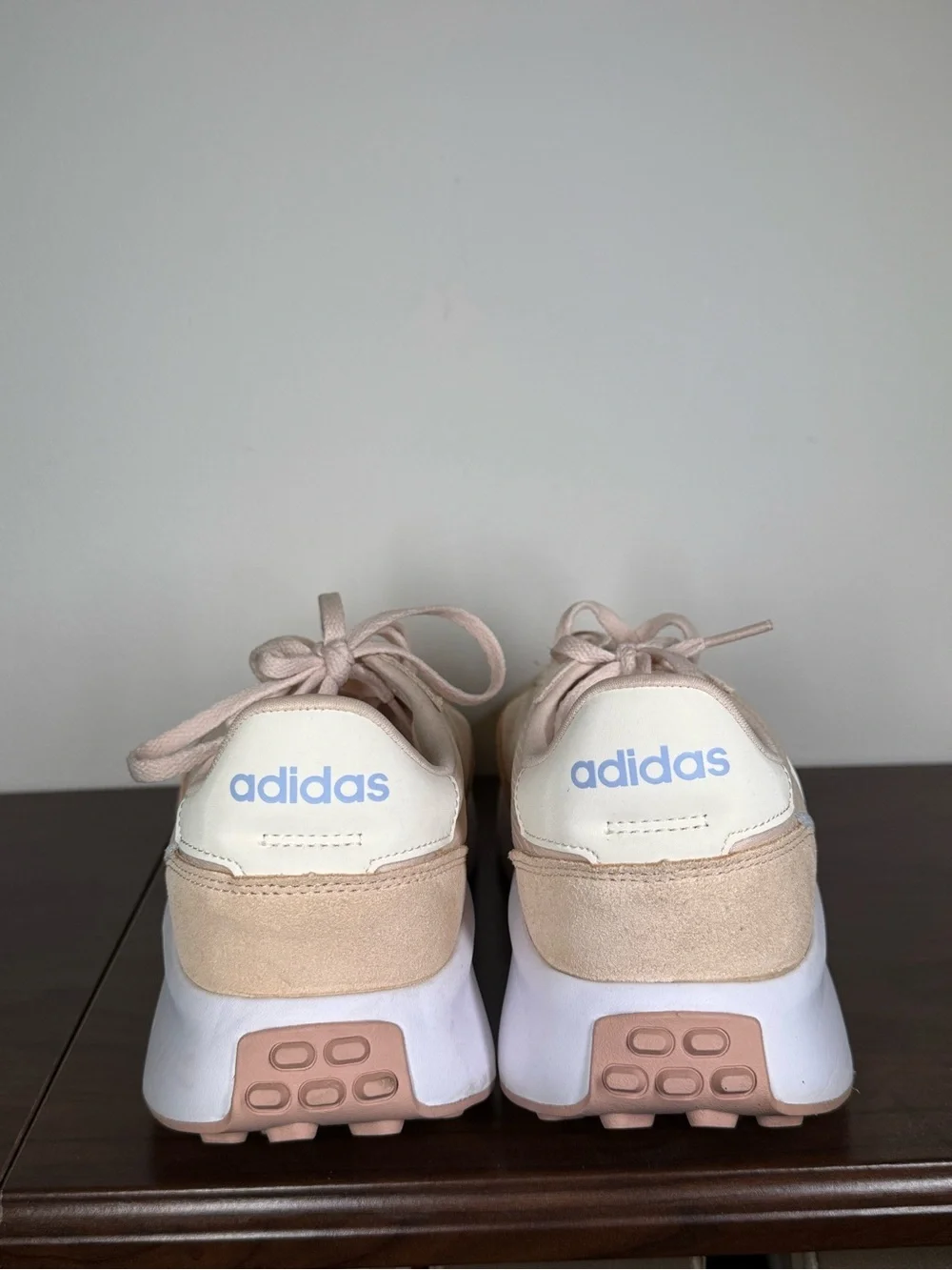 adidas soft light